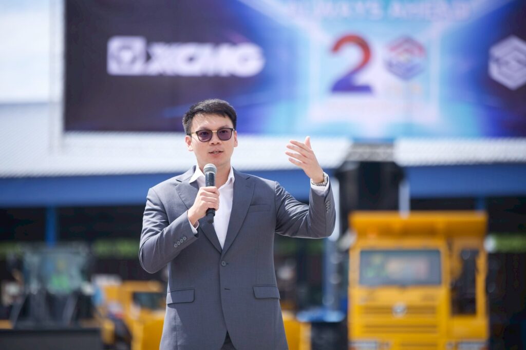 เครื่องจักรกลหนัก O.C.R. XCMG